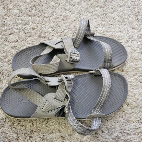 Chaco Sandals Women's 9 Gray Beige Lowdown Strappy - Picture 2 of 7